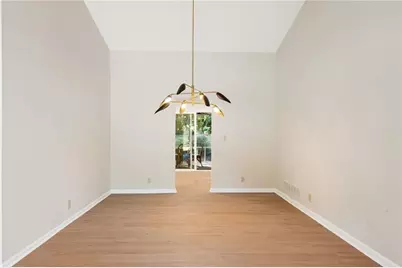 310 Lamplighter Lane SE, Marietta, GA 30067 - Photo 13