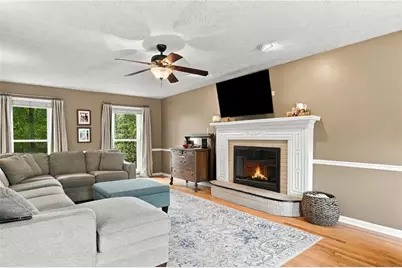 2026 Rocky Point Bluff NW, Kennesaw, GA 30152 - Photo 15