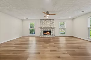 4146 Chimney Lake Dr NE, Roswell, GA 30075 - Photo 13