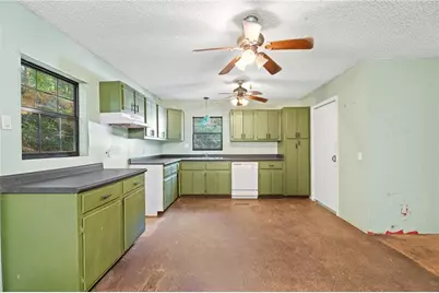 905 Booze Mountain Road SE, Lindale, GA 30147 - Photo 15