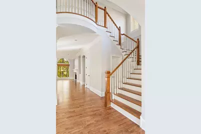 260 Lake Summit View, Atlanta, GA 30342 - Photo 5