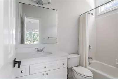 260 Lake Summit View, Atlanta, GA 30342 - Photo 35