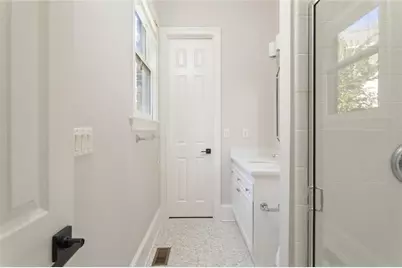 260 Lake Summit View, Atlanta, GA 30342 - Photo 17