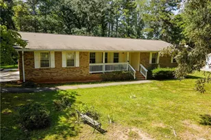 160 Helen Ln, Stockbridge, GA 30281 - Photo 1