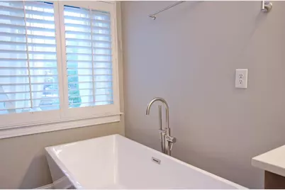 1615 Habershal Road NW, Atlanta, GA 30318 - Photo 31