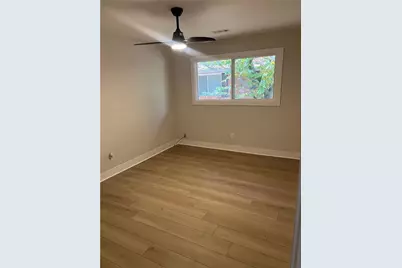 421 Lake Drive, Hapeville, GA 30354 - Photo 3