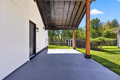 9519 Forest Knoll Drive, Jonesboro, GA 30238 - Photo 21