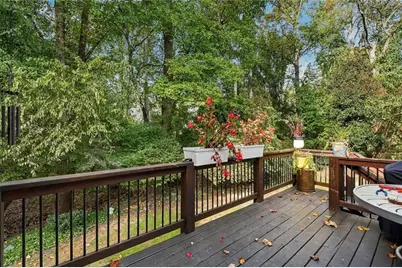 850 Lake Medlock Drive, Alpharetta, GA 30022 - Photo 33