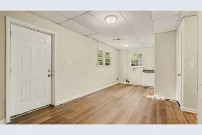 166 N 5th Avenue, Winder, GA 30680 - Photo 9