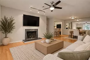 1640 Roanoke Pl SE, Marietta, GA 30067 - Photo 5