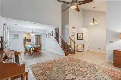 3220 Summer View Drive, Johns Creek, GA 30022 - Photo 15