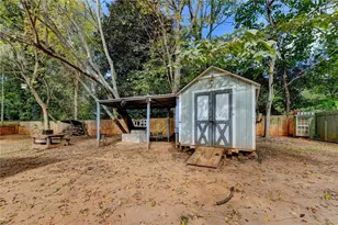 1040 Mable St SW, Mableton, GA 30126 - Photo 27