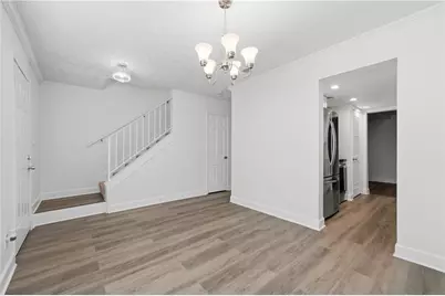 6427 Wood Circle W, Morrow, GA 30260 - Photo 5