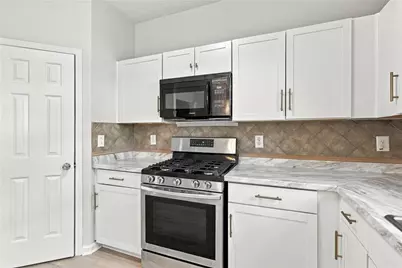 1313 Adcox Square, Stone Mountain, GA 30088 - Photo 15
