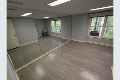 210 Wessex Court, Sandy Springs, GA 30328 - Photo 31