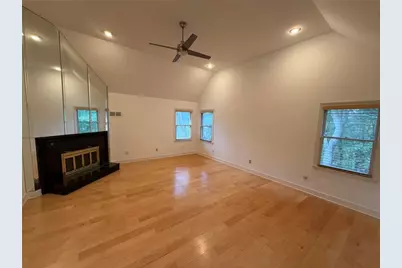 210 Wessex Court, Sandy Springs, GA 30328 - Photo 17