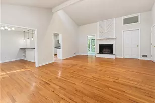 2960 Creek Park Dr, Marietta, GA 30062 - Photo 3