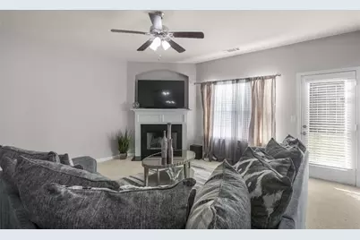 7053 Creststone Way, Lithonia, GA 30038 - Photo 9