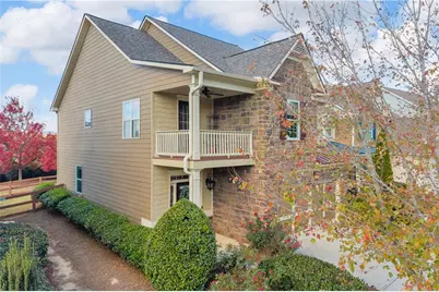 6852 Golden Bud Lane, Flowery Branch, GA 30542 - Photo 3
