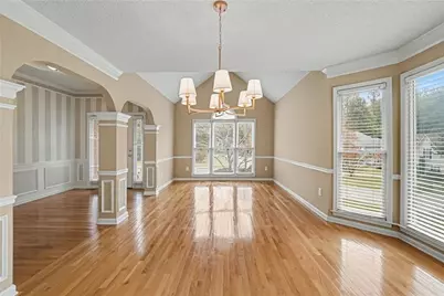 1240 Commonwealth Avenue SW, Marietta, GA 30064 - Photo 5