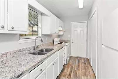 110 Oakland Boulevard, Stockbridge, GA 30281 - Photo 3