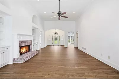 4315 Marble Arch Way, Flowery Branch, GA 30542 - Photo 9
