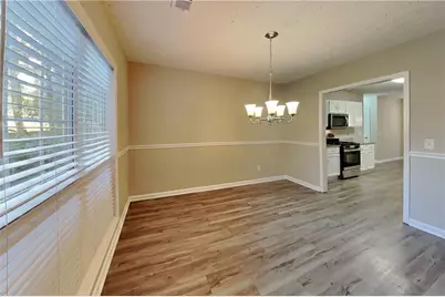 319 Crestworth Crossing, Powder Springs, GA 30127 - Photo 7