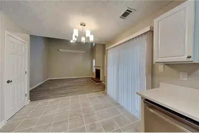 620 Manor Glen Drive, Suwanee, GA 30024 - Photo 7