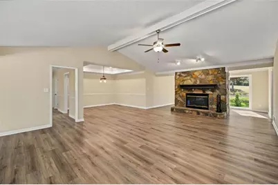 8435 Sundridge Drive, Fairburn, GA 30213 - Photo 15