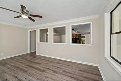 8435 Sundridge Drive, Fairburn, GA 30213 - Photo 11