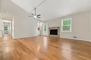 3587 Bluff Ct, Marietta, GA 30062 - Photo 3