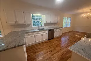 4118 Jefferson Township Pkwy, Marietta, GA 30066 - Photo 11