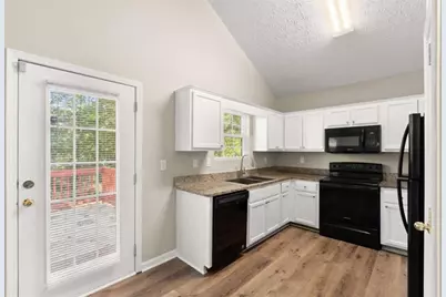 3336 Creekwood Drive, Rex, GA 30273 - Photo 11