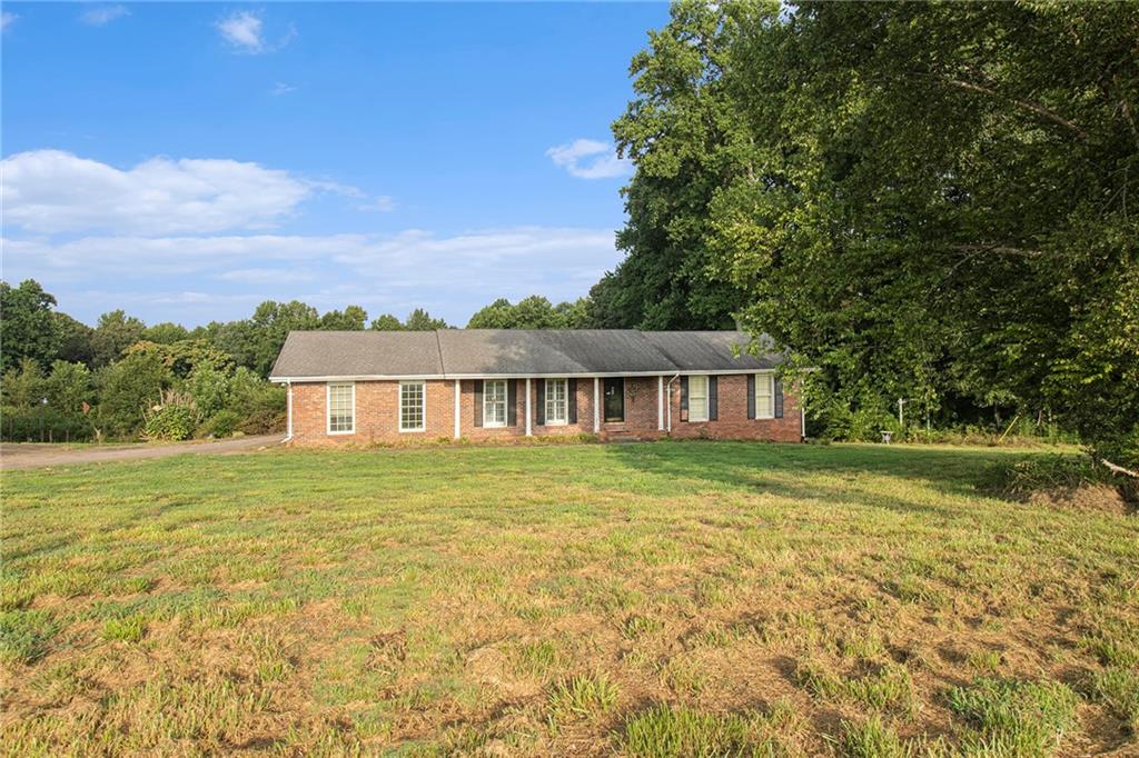 3681 E Cherokee Dr, Canton, GA 30115 MLS 7083242 Coldwell Banker