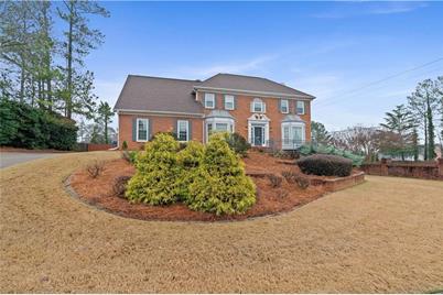 3290 Hartridge Drive, Alpharetta, GA 30022 - Photo 1