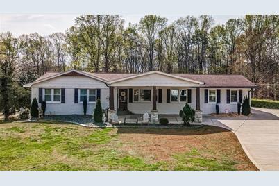 4198 Irish Highland Drive, Powder Springs, GA 30127 - Photo 1