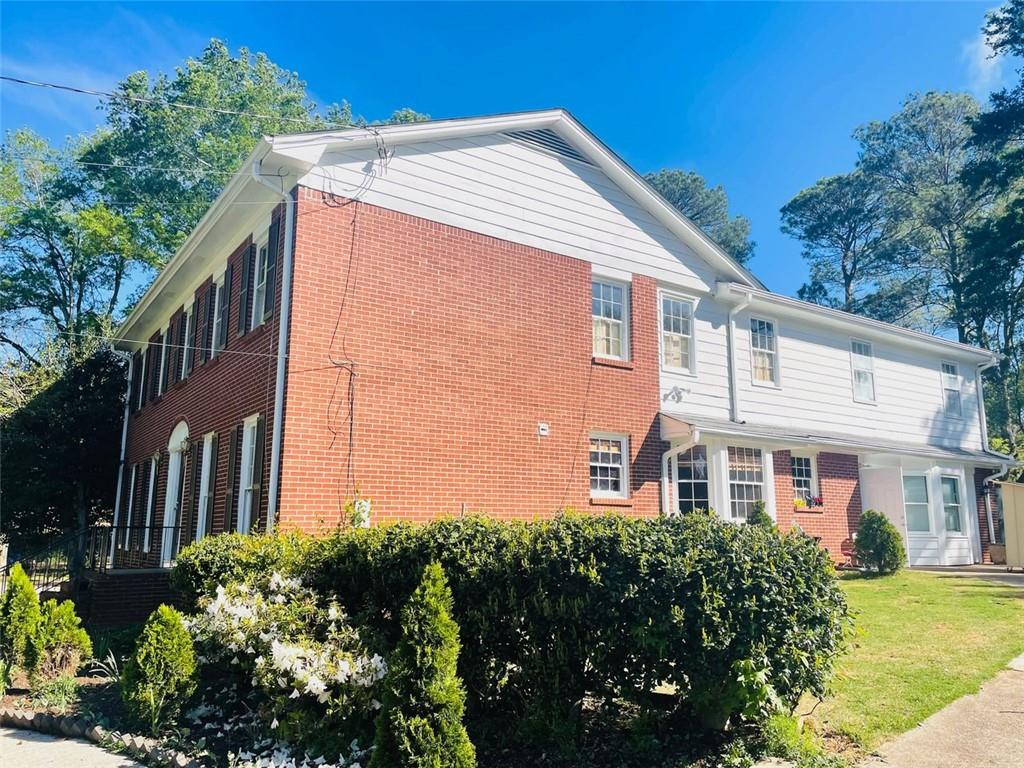 1129 Apple Tree Ct, Stone Mountain, GA 30083 MLS 7200347 Coldwell