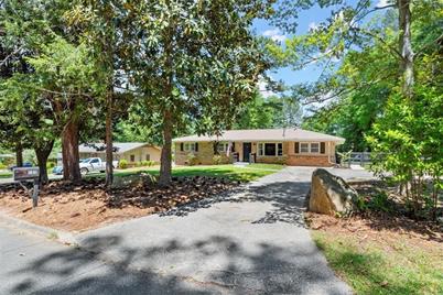 185 Pineland Drive SE, Smyrna, GA 30082 - Photo 1