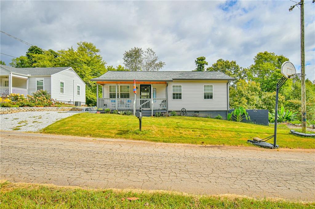 2532 W Dennis Dr, Gainesville, GA 30507 MLS 7290845 Coldwell Banker