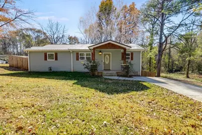 140 Robinson Avenue, Bremen, GA 30110 - Photo 1