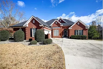 114 Vogel Street NE, Calhoun, GA 30701 - Photo 1