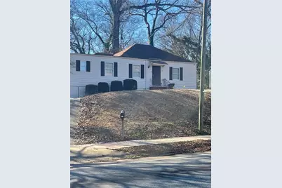 534 Hamilton E Holmes Drive, Atlanta, GA 30318 - Photo 1