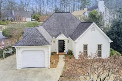 620 Oakledge Drive NW, Marietta, GA 30060 - Photo 1