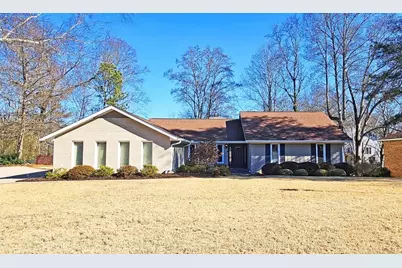 350 Saddle Creek Circle, Roswell, GA 30076 - Photo 1