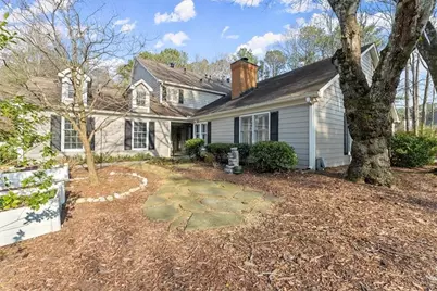 154 Great Oaks Lane, Roswell, GA 30075 - Photo 1