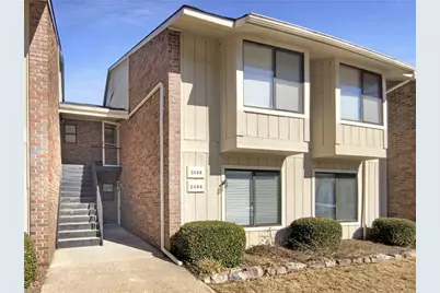 2064 Powers Ferry Trace SE, Marietta, GA 30067 - Photo 1