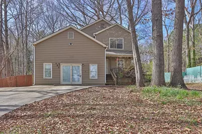 585 Lake Drive, Snellville, GA 30039 - Photo 1