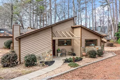 812 Bonnie Glen Drive SE, Marietta, GA 30067 - Photo 1