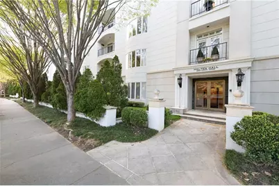 2960 Pharr Court South NW #N4, Atlanta, GA 30305 - Photo 1