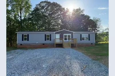 300 Dewaters Road, Commerce, GA 30529 - Photo 1